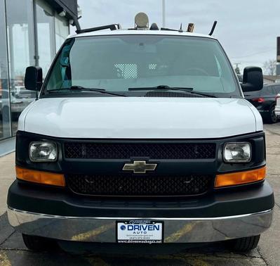 Summit White 2014 Chevrolet Express 2500 RWD 2500 135'
