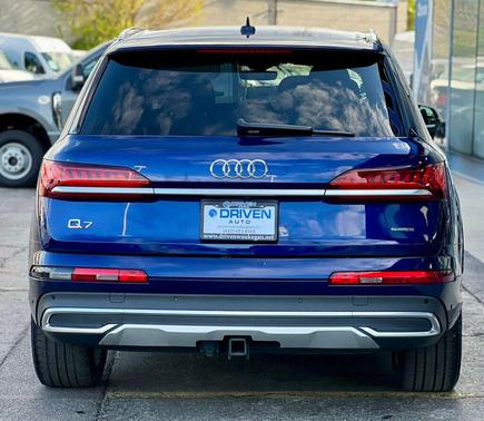 Navarra Blue Metallic 2021 Audi Q7 45 Premium Plus