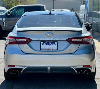 Celestial Silver/Midnight Black Metallic 2020 Toyota Camry XSE