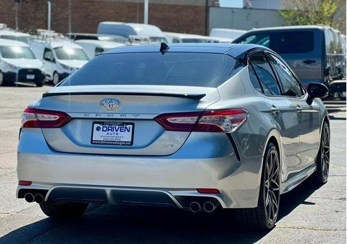 Celestial Silver/Midnight Black Metallic 2020 Toyota Camry XSE
