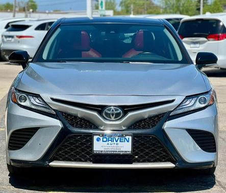 Celestial Silver/Midnight Black Metallic 2020 Toyota Camry XSE