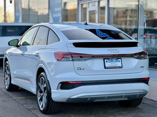 2024 Audi Q4 e-tron Sportback Prestige 55 quattro