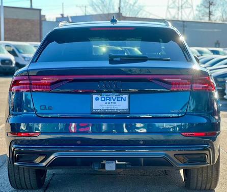2022 Audi Q8 55 Premium Plus