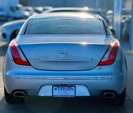 Liquid Silver 2011 Jaguar XJ L
