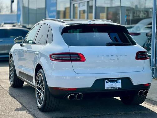 2018 Porsche Macan Macan S