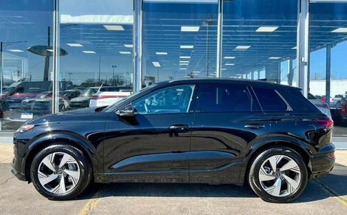 2025 Audi Q6 e-tron Prestige quattro