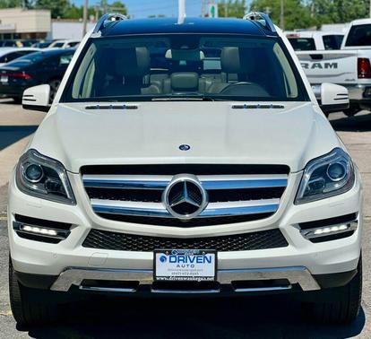 WHITE 2013 Mercedes-Benz GL-Class 4MATIC 4dr GL 450