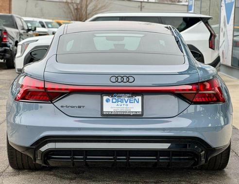 2022 Audi e-tron GT Prestige