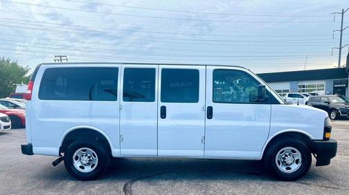 2018 Chevrolet Express 2500 LS