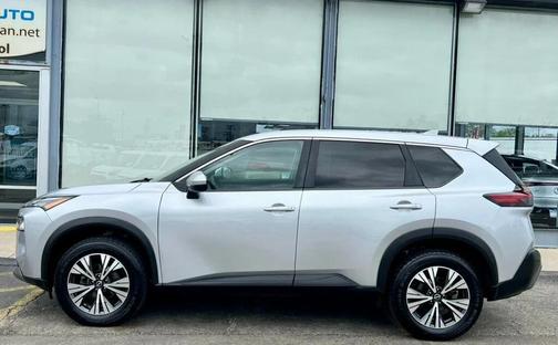 Brilliant Silver Metallic 2022 Nissan Rogue SV