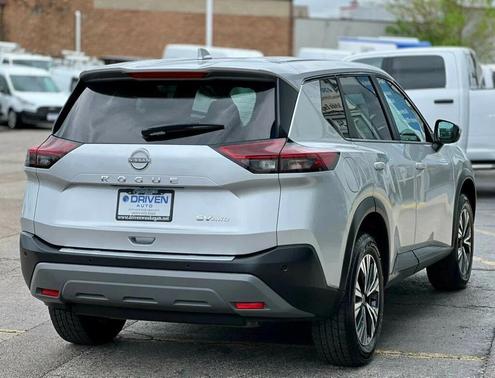Brilliant Silver Metallic 2022 Nissan Rogue SV