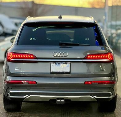 2021 Audi Q7 55 Prestige