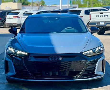 Kemora Gray Metallic 2022 Audi e-tron GT Premium Plus