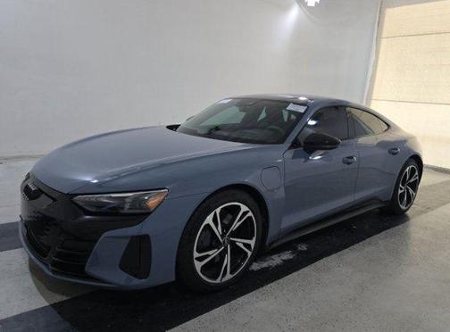 Kemora Gray Metallic 2022 Audi e-tron GT Premium Plus