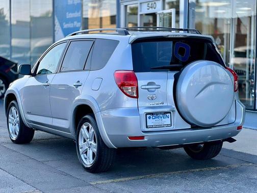 2007 Toyota RAV4 Sport