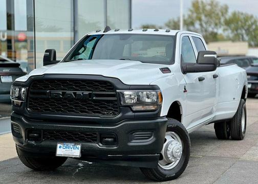 2023 RAM 3500 TRADESMAN