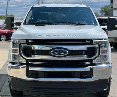 Oxford White 2022 Ford F-350 SUPER DUTY