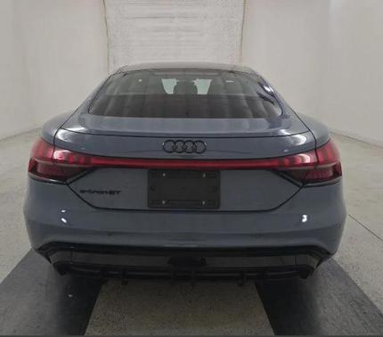 Kemora Gray Metallic 2023 Audi e-tron GT Prestige quattro