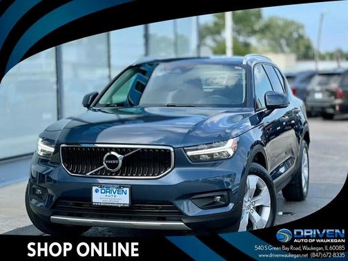 Denim Blue Metallic 2021 Volvo XC40 T4 Momentum