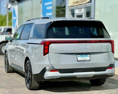 Ceramic Silver 2025 Kia Carnival EX