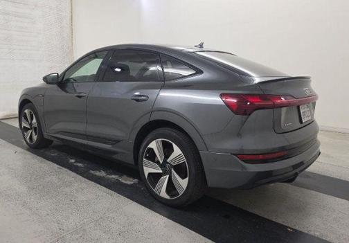 Daytona Gray Pearl Effect 2021 Audi e-tron Sportback Prestige