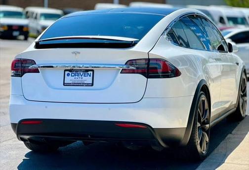 2017 Tesla Model X 75D AWD