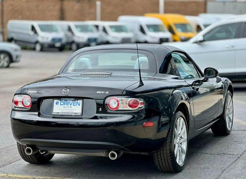 2007 Mazda MX-5 Miata 2dr Convertible Manual Grand Touring