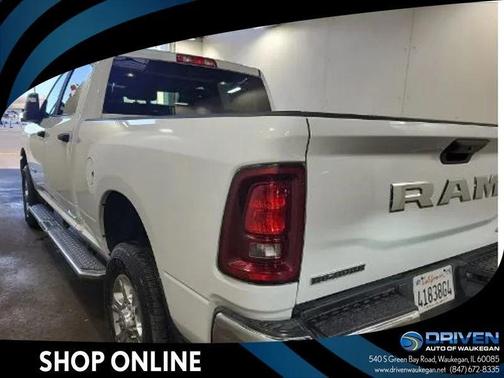 Bright White Clearcoat 2026 RAM 2500 Big Horn 4x4 Crew Cab 6'4' Box