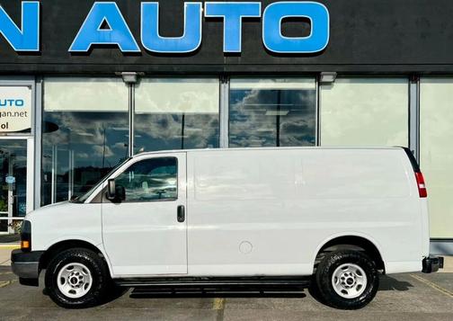 2020 GMC Savana 2500 Work Van