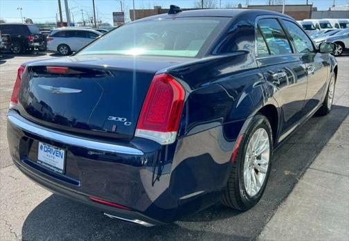 2016 Chrysler 300C Base