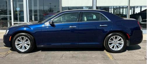 2016 Chrysler 300C Base