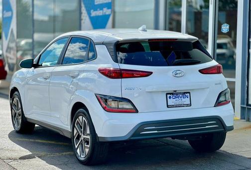2022 Hyundai KONA EV SEL