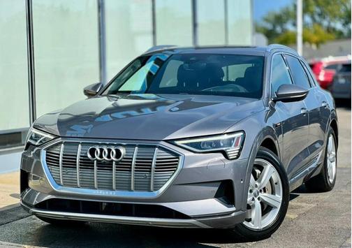 2019 Audi e-tron Prestige
