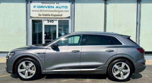 2019 Audi e-tron Prestige