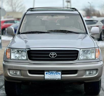 2002 Toyota Land Cruiser Base