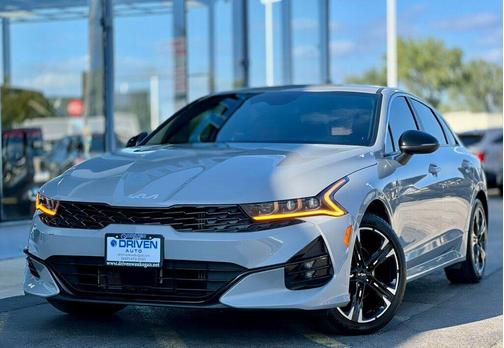 2023 Kia K5 GT LINE