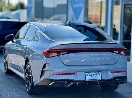 2023 Kia K5 GT LINE