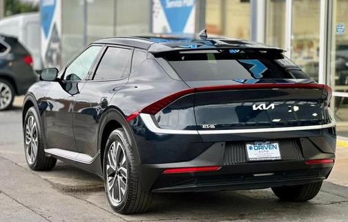 2024 Kia EV6 Light Long Range RWD