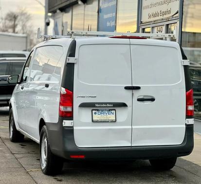 2016 Mercedes-Benz Metris Base