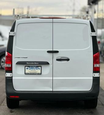 2016 Mercedes-Benz Metris Base
