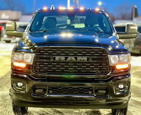2024 RAM 3500 Big Horn 4x4 Crew Cab 8' Box
