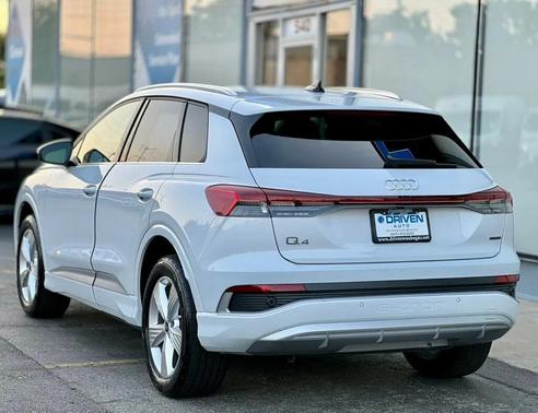2024 Audi Q4 e-tron Premium 50 quattro