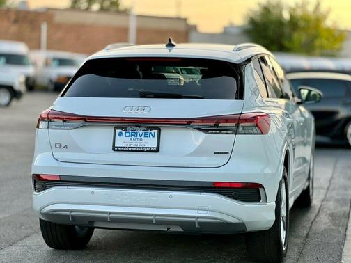 2024 Audi Q4 e-tron Premium 50 quattro