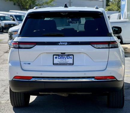 Bright White Clearcoat 2022 Jeep Grand Cherokee 4xe Base
