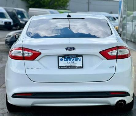 2015 Ford Fusion SE
