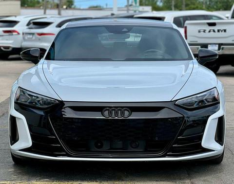 Suzuka Gray Metallic 2022 Audi RS e-tron GT quattro