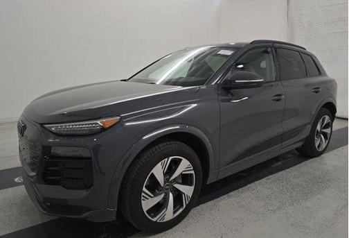 Glacier White Metallic 2025 Audi Q6 e-tron Premium Plus quattro