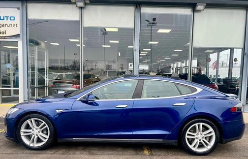 2016 Tesla Model S 90D