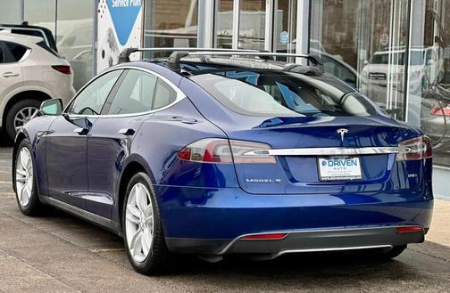 2016 Tesla Model S 90D