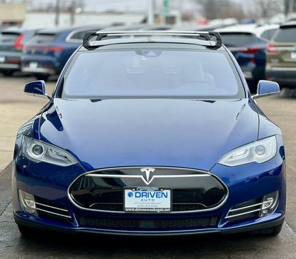 2016 Tesla Model S 90D